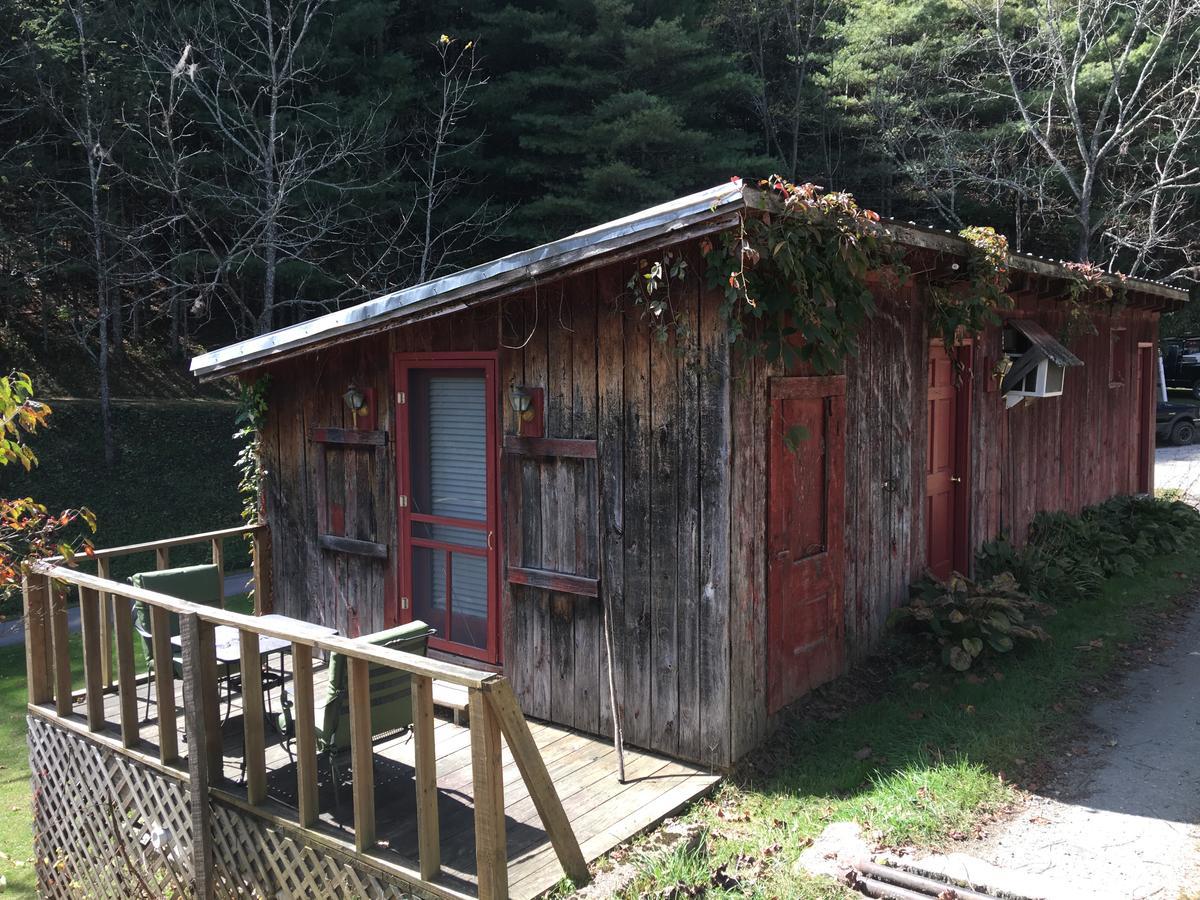 River House Inn Crumpler Exterior photo